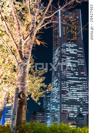 横浜・みなとみらいの夜景 28427483