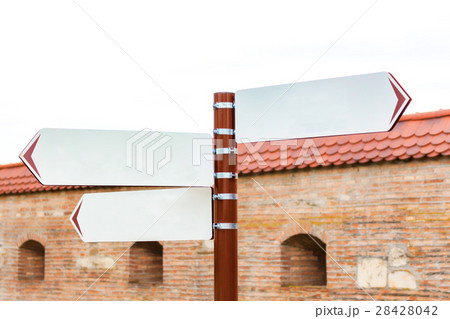 Directions indicator sign 28428042