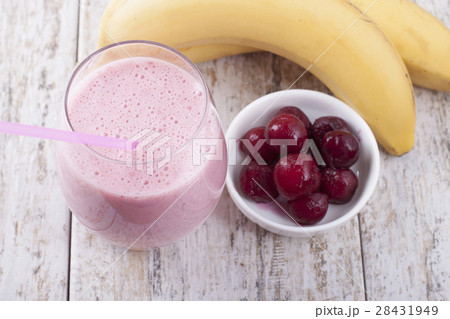 Smoothies with frozen cherry 28431949