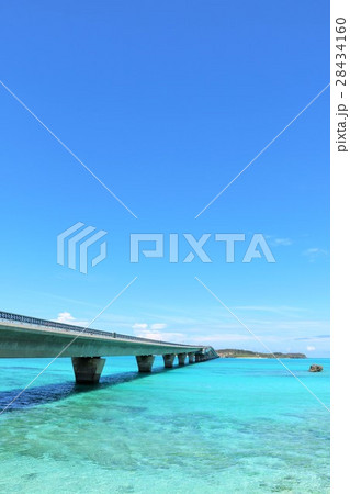 沖縄 池間大橋と青い海 沖縄 池間大橋と青い海 28434160