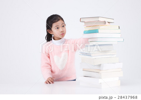 Little girl 317 Little girl 317 28437968