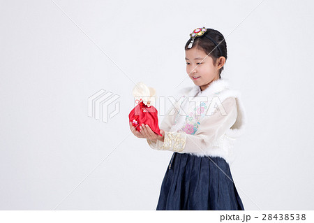 Little girl 173 28438538