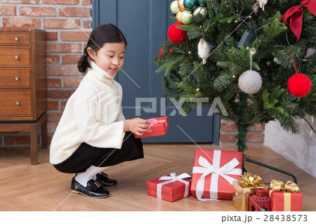 Christmas girl 130 28438573