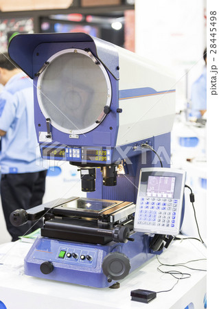 inspection precision automotive parts. 28445498