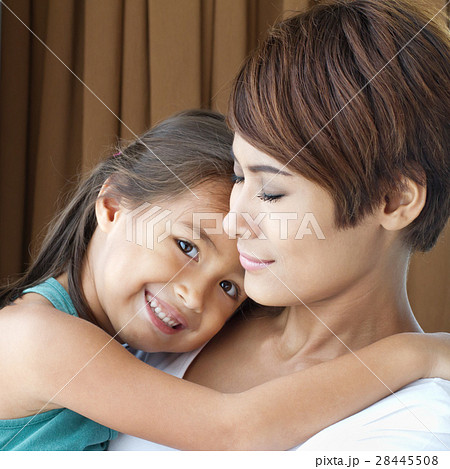 happy family, smiling, happy daughter and mother happy family, smiling, happy daughter and mother 28445508