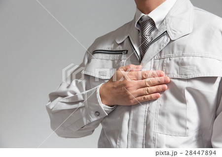 作業服の男性 作業服の男性 28447894