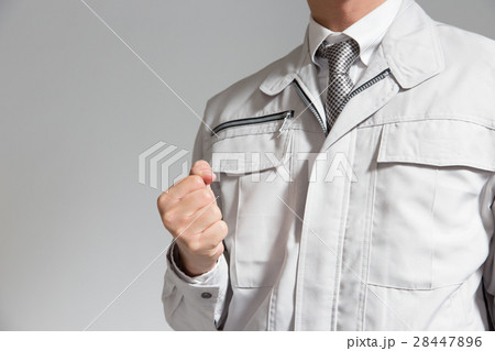 作業服の男性 作業服の男性 28447896