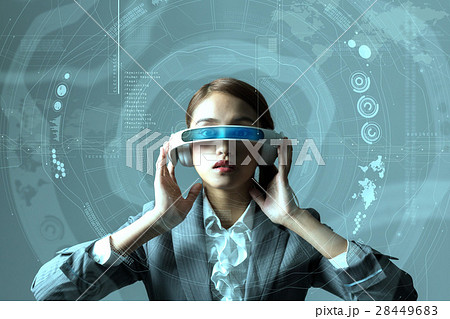 女性とVR 28449683