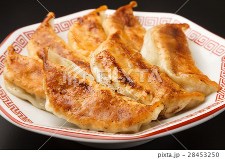 焼き餃子 28453250