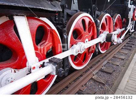 the wheels of a steam locomotive 28456132