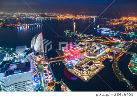 【神奈川県】横浜・みなとみらいの夜景 28456459