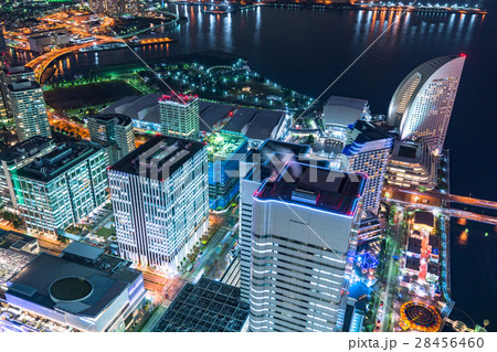 【神奈川県】横浜・みなとみらいの夜景 28456460