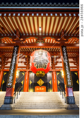 浅草寺 本堂 夜景 2017年1月撮影 28456966