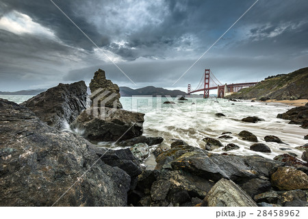 Golden Gate Bridge and Pacific Ocean Golden Gate Bridge and Pacific Ocean 28458962