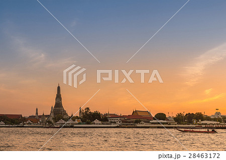 Wat Arun is Temple in Bangkok, Thailand. Wat Arun is Temple in Bangkok, Thailand. 28463172