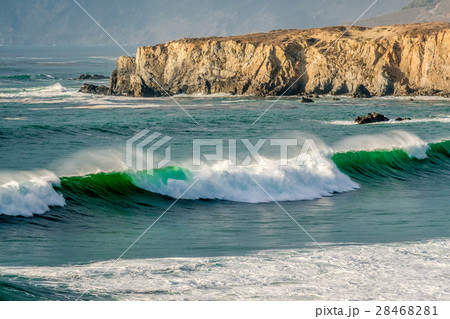 USA Pacific coast, Sand Dollar Beach, Big Sur 28468281