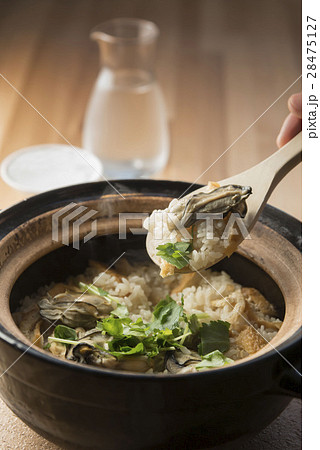 牡蠣の炊き込みご飯 牡蠣の炊き込みご飯 28475127