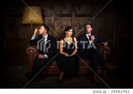 Luxury business people resting in restaurant 28482481