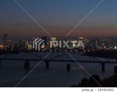 大阪・梅田夕景 大阪・梅田夕景 28483962