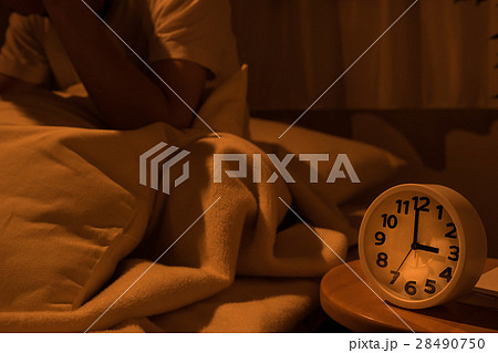不眠の男性 28490750