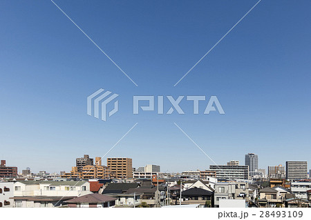 青空と住宅とマンション 28493109