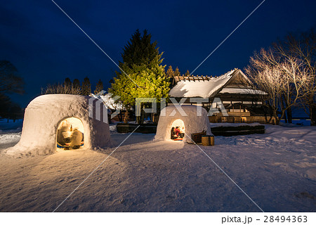 横手のかまくら祭り　木戸五郎兵衛村 28494363