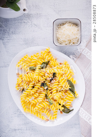 Pasta with garlic and sage 28508873