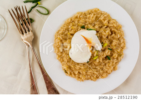 Risotto with leek 28512190