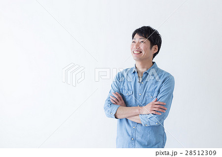 男性 カジュアルの写真素材