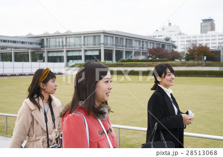 観光 女性 広島平和記念公園 観光 女性 広島平和記念公園 28513068