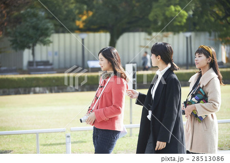 観光 女性 広島平和記念公園 観光 女性 広島平和記念公園 28513086
