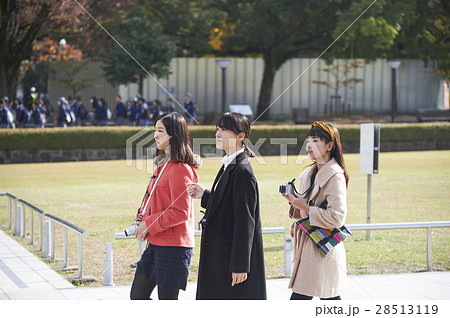 観光 女性 広島平和記念公園 観光 女性 広島平和記念公園 28513119