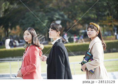 観光 女性 広島平和記念公園 観光 女性 広島平和記念公園 28513129