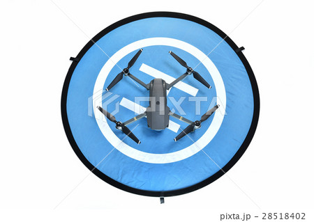 ヘリパッドのドローン 28518402