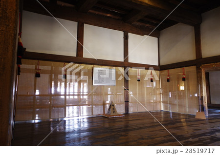 信州 国宝 松本城の内部 御座所 横 有事に藩主が指揮を執る所 信州 国宝 松本城の内部 御座所 横 有事に藩主が指揮を執る所 28519717