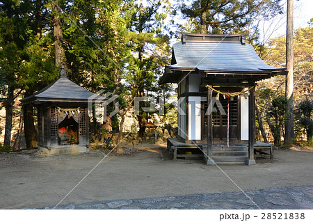 阿武隈渓谷県立自然公園内にある「駒場瀧不動尊」 阿武隈渓谷県立自然公園内にある「駒場瀧不動尊」 28521838