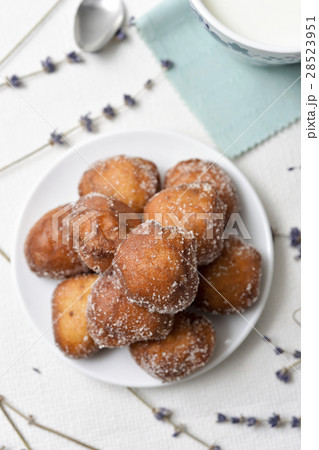 bunyols de Quaresma Catalan pastries eaten in Lent 28523951