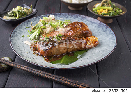 Salmon Teriyaki with Vegetable on Plate 28524505