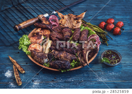 Grilled different meat Grilled different meat 28525859