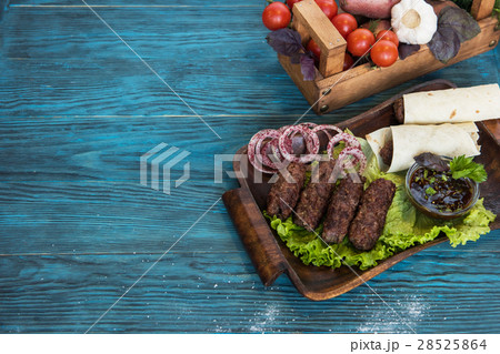 Grilled lula kebab 28525864