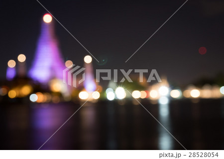 Defocus of Wat Arun Temple 28528054