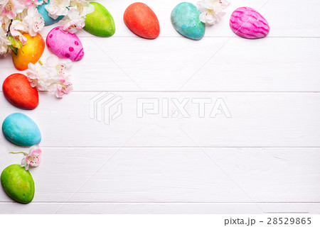 Colorful Easter egg 28529865