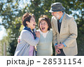 笑顔の日本人シニア男女 28531154