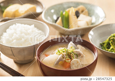 豚汁 豚汁 28547325