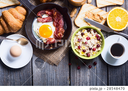 Breakfast with eggs Breakfast with eggs 28548470