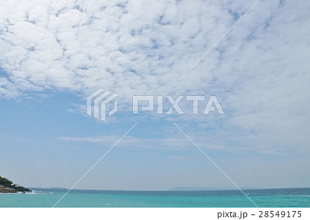 タイ王国パタヤ近郊ラン島ティエン・ビーチから撮影した海 28549175
