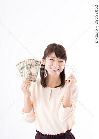 若い女性、お札、10万円、ガッツポーズ 28552062