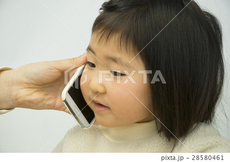 電話にでる幼児 電話にでる幼児 28580461