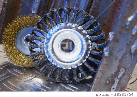 wire brush for mechanical cleaning of metal 28581754
