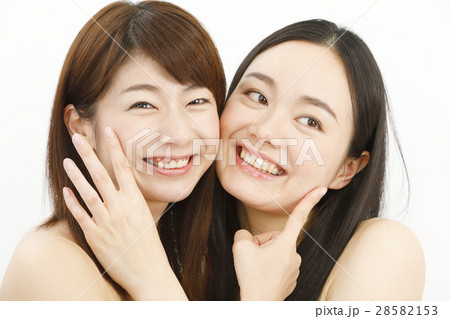 2人の女性 ビューティショット 2人の女性 ビューティショット 28582153